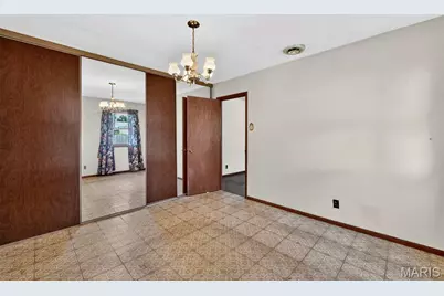 11007 Saint Ambrose Lane, Saint Ann, MO 63074 - Photo 17