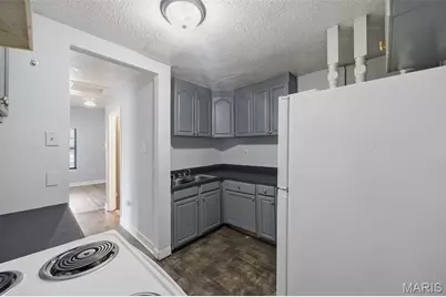 7001 Edison Avenue, Saint Louis, MO 63121 - Photo 15