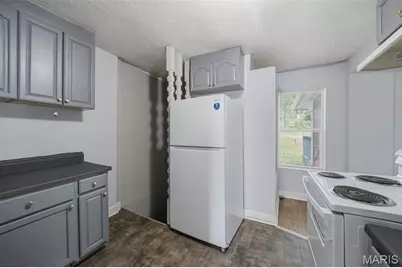7001 Edison Avenue, Saint Louis, MO 63121 - Photo 17