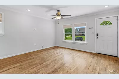 1520 Bredell Avenue, Saint Louis, MO 63117 - Photo 7