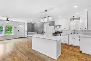 1520 Bredell Ave, Saint Louis, MO 63117 - Photo 9