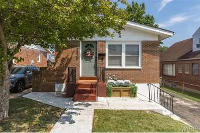 1520 Bredell Avenue, Saint Louis, MO 63117 - Photo 1