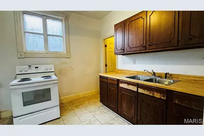 4270 Wyoming Street, Saint Louis, MO 63116 - Photo 11