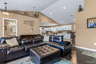 6145 J-M Ct, French Village, MO 63036 - Photo 37