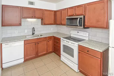 8154 Whitburn Avenue #2W, Saint Louis, MO 63106 - Photo 11
