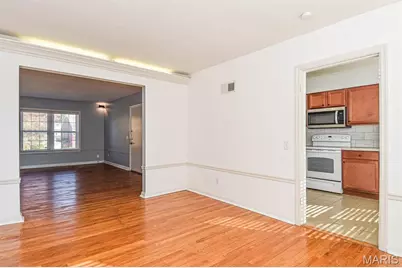 8154 Whitburn Avenue #2W, Saint Louis, MO 63106 - Photo 9