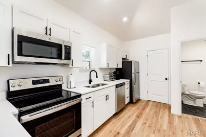 4350 Fairview Avenue, Saint Louis, MO 63116 - Photo 33