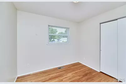 2350 Grants Parkway, Florissant, MO 63031 - Photo 17