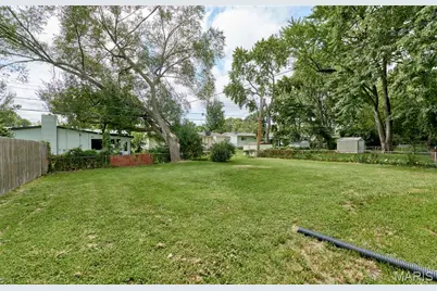 2350 Grants Parkway, Florissant, MO 63031 - Photo 23