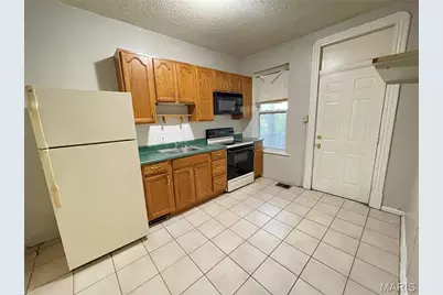 1816 Annie Malone Drive, Saint Louis, MO 63113 - Photo 9