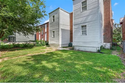 2037 Maury Avenue, Saint Louis, MO 63110 - Photo 7