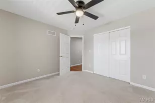 215 Old Chesapeake Dr, Wentzville, MO 63385 - Photo 31