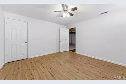 215 Old Chesapeake Drive, Wentzville, MO 63385 - Photo 35