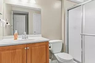 215 Old Chesapeake Dr, Wentzville, MO 63385 - Photo 33
