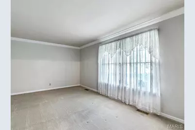 1949 Roth Drive, Saint Louis, MO 63131 - Photo 13