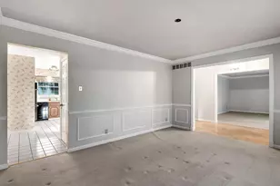 1949 Roth Dr, Saint Louis, MO 63131 - Photo 15