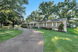 1949 Roth Dr, Saint Louis, MO 63131 - Photo 47