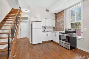 2301 S 11th St, Saint Louis, MO 63104 - Photo 11