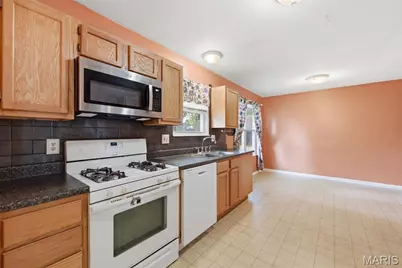 1427 Twin Trails Drive, Fenton, MO 63026 - Photo 7