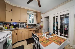1251 Hafner Pl, University City, MO 63130 - Photo 9