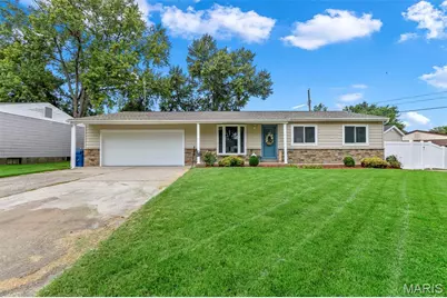 2871 Sugar Tree Lane, Maryland Heights, MO 63043 - Photo 1