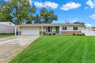 2871 Sugar Tree Ln, Maryland Heights, MO 63043 - Photo 1