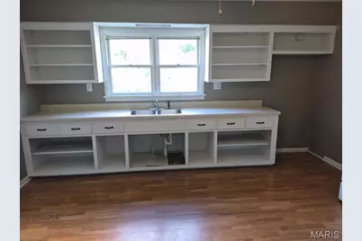 615 N Hawkins Avenue, Hannibal, MO 63401 - Photo 3