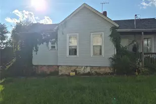 811 Paris Ave, Hannibal, MO 63401 - Photo 1