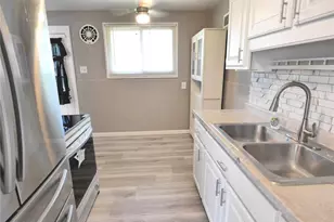 9332 Bellefontaine Rd, Saint Louis, MO 63137 - Photo 5