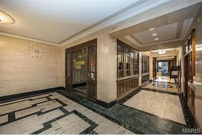 232 N Kingshighway Boulevard #1107, Saint Louis, MO 63108 - Photo 37