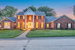 8831 Gladlea Dr, Sunset Hills, MO 63127 - Photo 1