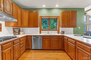 8831 Gladlea Dr, Sunset Hills, MO 63127 - Photo 27