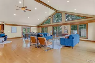 8831 Gladlea Dr, Sunset Hills, MO 63127 - Photo 9