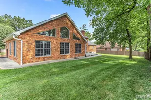 8831 Gladlea Dr, Sunset Hills, MO 63127 - Photo 73