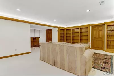 8831 Gladlea Drive, Sunset Hills, MO 63127 - Photo 59
