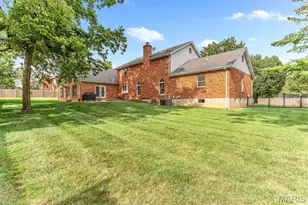 8831 Gladlea Dr, Sunset Hills, MO 63127 - Photo 73