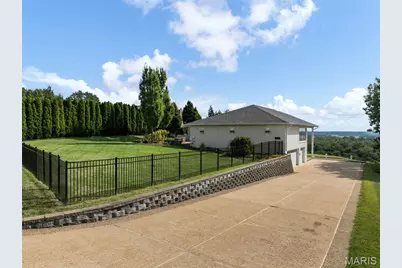 7006 Christopher Drive, Oakville, MO 63129 - Photo 57
