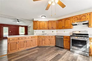 30301 Peach Blossom Ln, Lebanon, MO 65536 - Photo 19