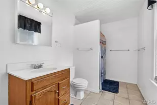 1128 Hall St, Saint Charles, MO 63301 - Photo 13