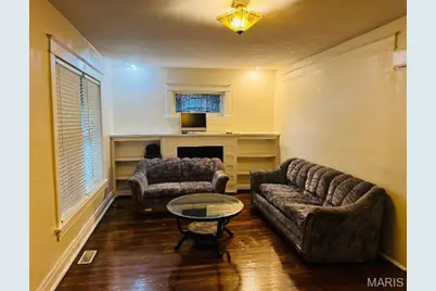4451 Shaw Boulevard, Saint Louis, MO 63110 - Photo 5