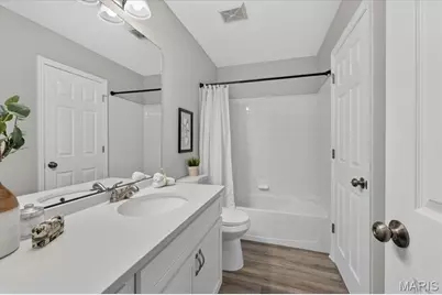 4917 Hurstborough Court, Hazelwood, MO 63042 - Photo 15