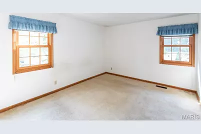 2614 Baltusrol Drive, Saint Louis, MO 63129 - Photo 13