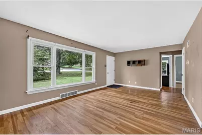 127 Applegate Lane, Ballwin, MO 63011 - Photo 5