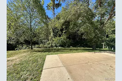 226 Barrington Drive, Saint Peters, MO 63376 - Photo 5