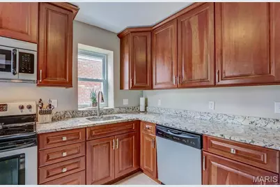 5621 Pernod Avenue, Saint Louis, MO 63139 - Photo 3