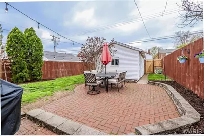 5621 Pernod Avenue, Saint Louis, MO 63139 - Photo 11