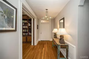 19 N Taylor Ave, Saint Louis, MO 63108 - Photo 9