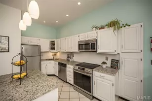 19 N Taylor Ave, Saint Louis, MO 63108 - Photo 23