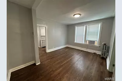 4950 Lindenwood Avenue #1st Floor, Saint Louis, MO 63109 - Photo 3