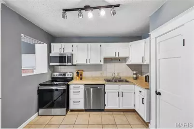 4978 Nagel Avenue, Saint Louis, MO 63109 - Photo 13